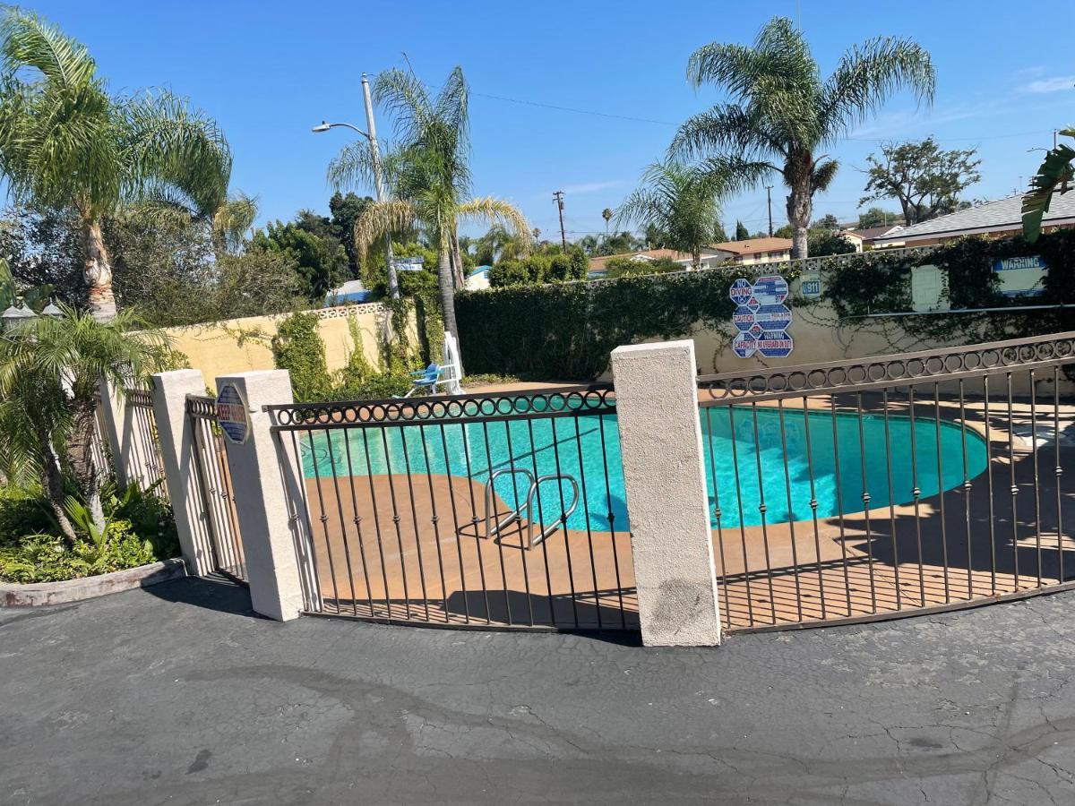 Legacy Inn & Suites Anaheim Zewnętrze zdjęcie